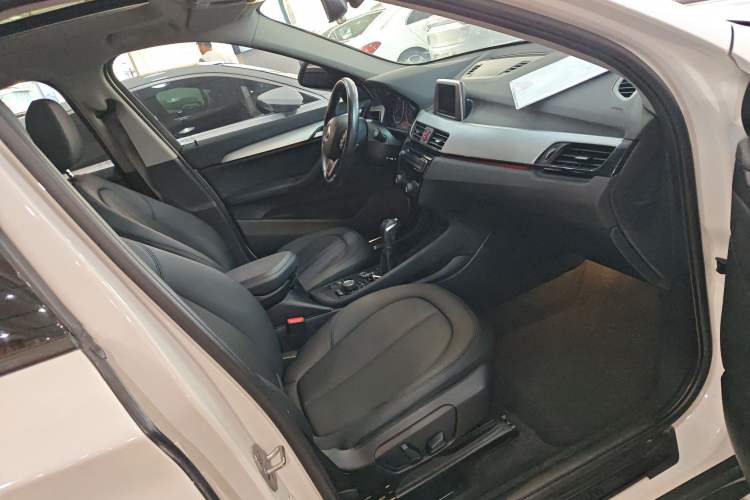 Used BMW X1 2016 sDrive18Li Premium Edition
