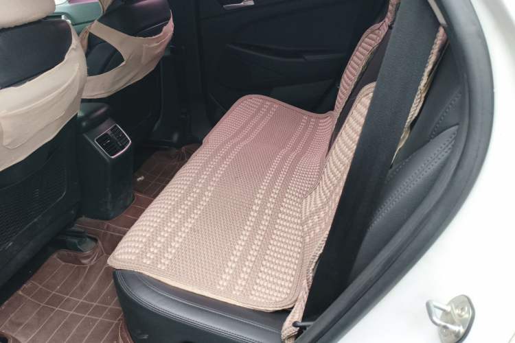 Used Hyundai Tucson 2015 1.6T Dual-Clutch Two-Wheel-Drive Smart Model Left Rear Seat