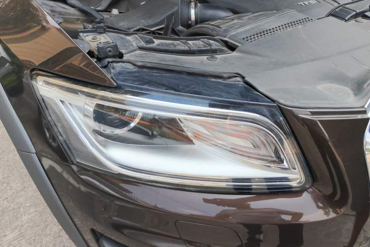 Used Audi Q5 2017 Plus 40 TFSI Technology Model Right Front Headlight