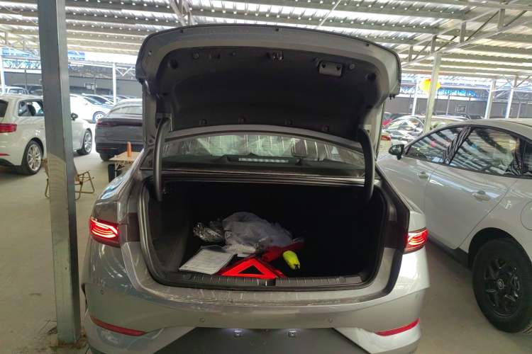 Used BYD Qin PLUS 2025 DM-i Smart Drive 55KM Leading Model
