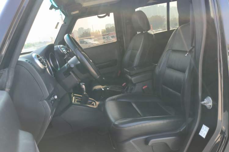 Used BAIC Off-Road BJ40 2017 40L 2.3T Automatic All-Wheel Drive Ring of the Tower Champion Edition
