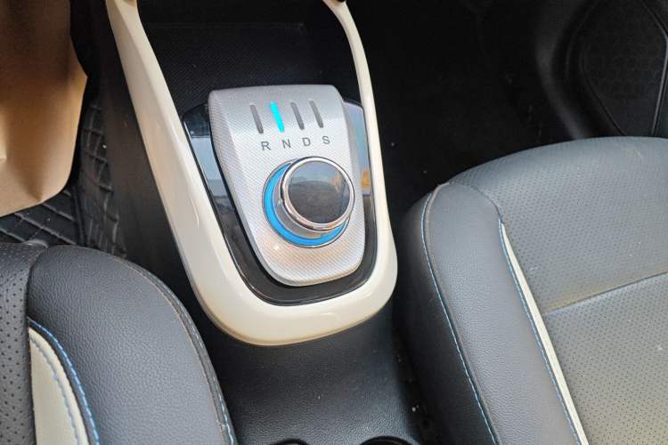 Used Changan CS15EV 2018 350i
