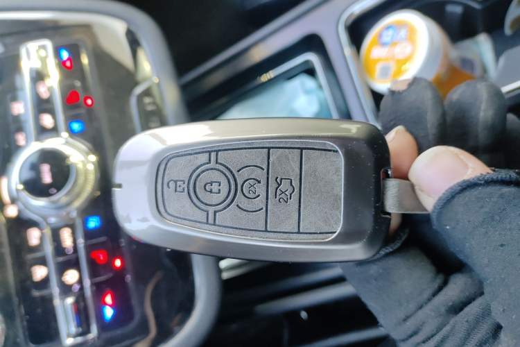 Used Lincoln Corsair 2022 2.0T Two-Wheel Drive Luxury Edition Vehicle Key