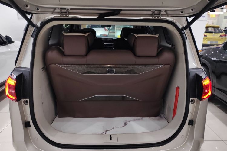 Used Buick GL8 2022 ES Landtrek 653T Comfort Edition