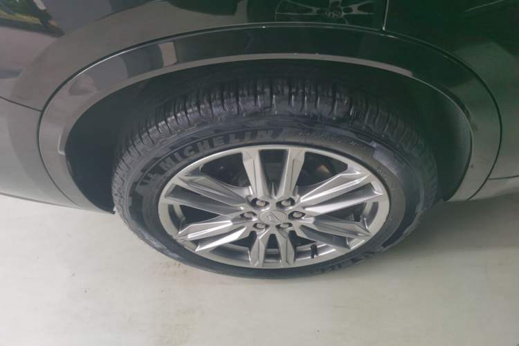 Used Cadillac XT6 2022 2.0T Six-Seater Four-Wheel Drive Luxury 120th Anniversary Limited Edition