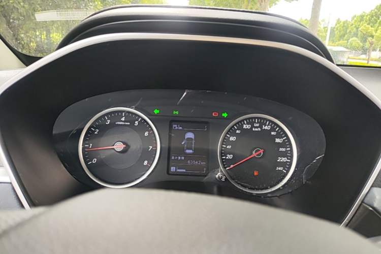 Used Baojun 530 2019 1.5T Manual Elite 7-seater National V Instrument Cluster