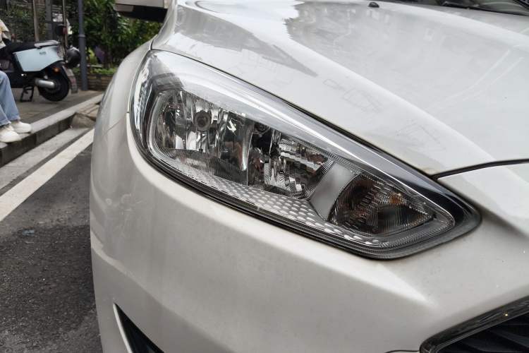 Used Ford Focus 2017 Hatchback 1.6L Automatic Fashion Edition Smart Drive Version