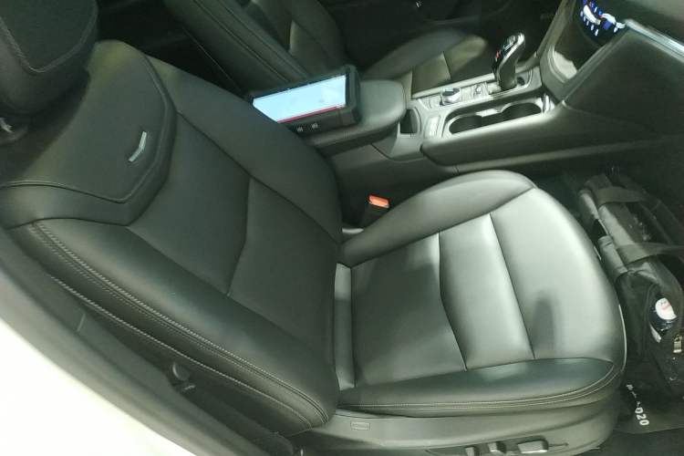 Used Cadillac XT5 2021 28T Four-Wheel Drive Luxury Version