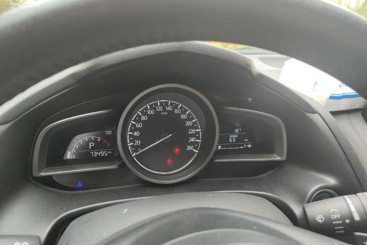 Used Mazda 3 Axela 2017 Hatchback 2.0L Automatic Luxury Model Emission Standard China V Instrument Cluster