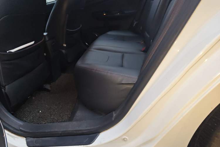 Used BYD Surui 2014 1.5L Manual Luxury Model
