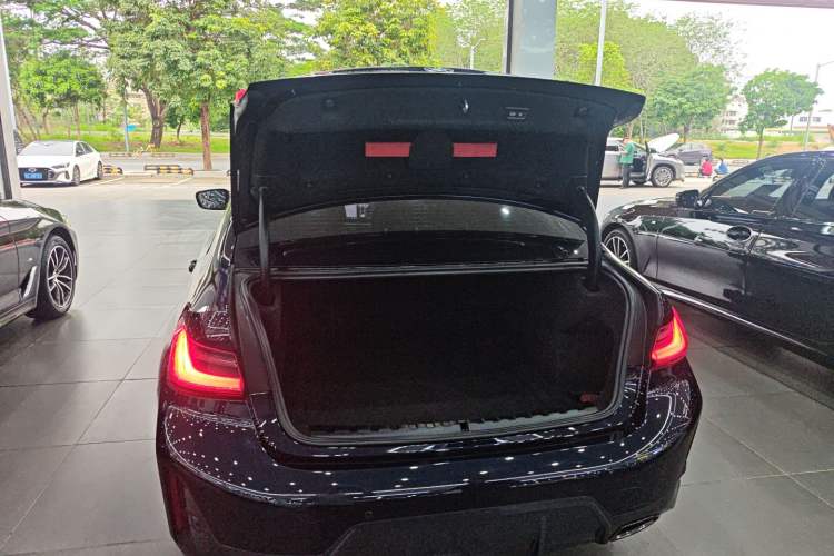 Used BMW 3 Series 2024 325Li M Sport Night Edition Package Trunk