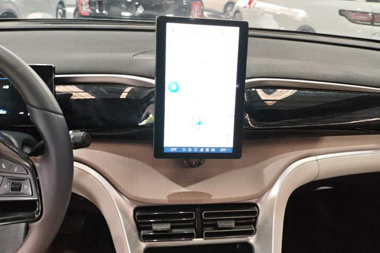 Used BYD Song Pro New Energy 2023 Champion Edition DM-i 71KM Leading Model Audio And AC Panel