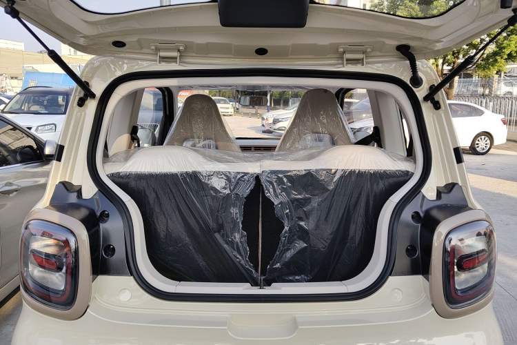 Used Bestune Pony 2026 Model 222km Shining Horse