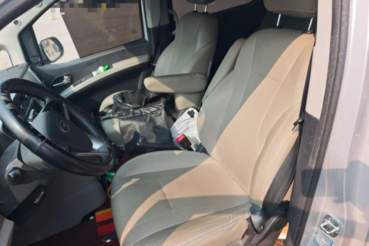 Used JAC Refine M4 2019 Business & Travel Series 2.0L Manual Comfort Model China VI Left Front Seat