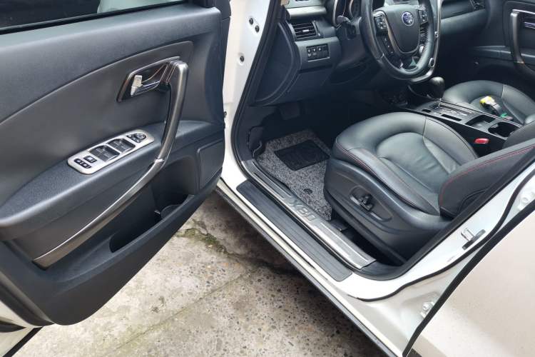 Used Bestune X80 2015 1.8T Automatic Luxury Model Driver Seat