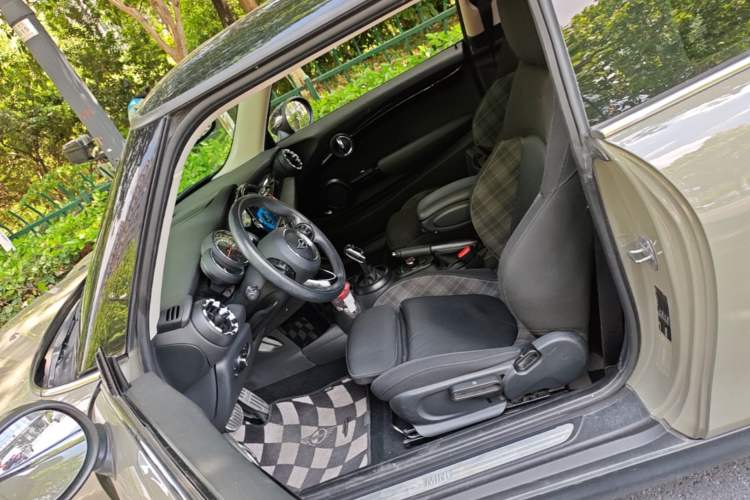 Used MINI 2018 1.5T COOPER Classic Edition