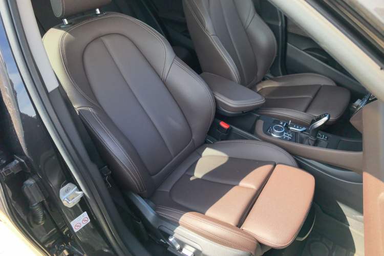 Used BMW X1 2021 sDrive25Li Leading Model Right Front Seat