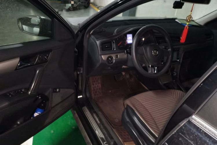 Used Volkswagen Lavida 2013 1.6L Automatic Comfort Edition