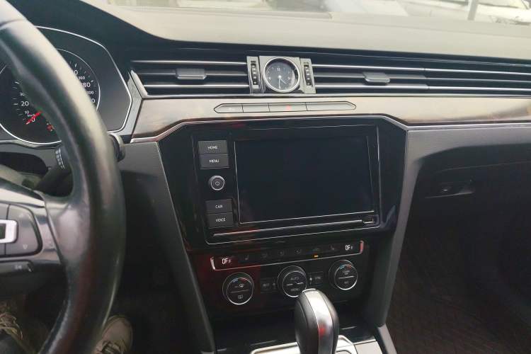 Used Volkswagen Magotan 2019 330TSI DSG Luxury Version China VI Standard
