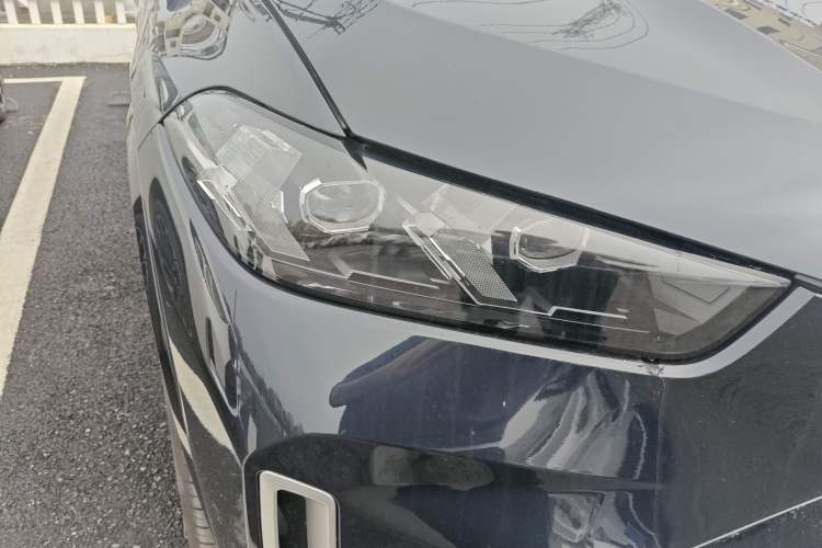 Used BMW X5 2023 xDrive 30Li Luxury M Sport Package Right Front Headlight