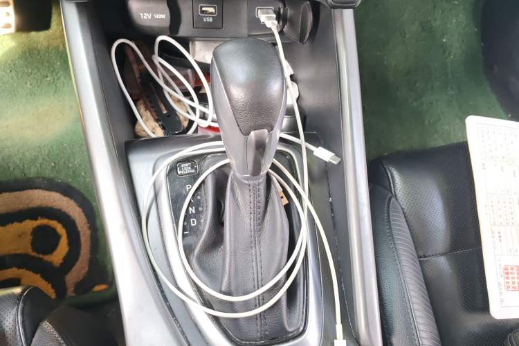 Used Hyundai Lafesta 2019 240TGDi Sport Edition China V standard Gear Lever