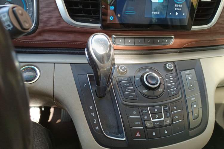 Used Buick GL8 2014 2.4L LT Luxury Business Executive Edition