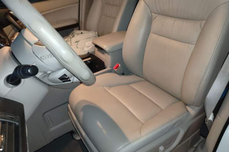 Used Honda Elysion 2012 2.4L VTi-S Prestige Edition Left Front Seat