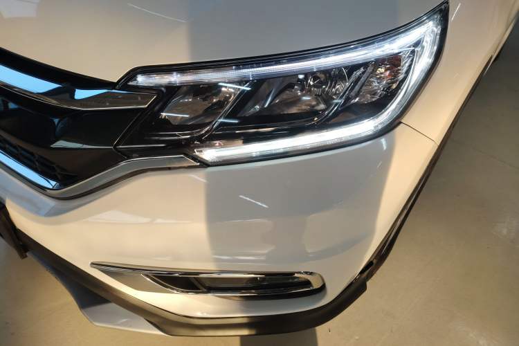 Used Honda CR-V 2016 2.0L two-wheel drive Urban Edition
