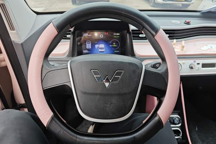 Used Wuling Hongguang MINIEV 2021 Macaron Premium Model – Lithium Iron Phosphate
