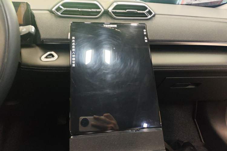 Used Dongfeng Aeolus Mage 2023 DH-i 1.5T Luxury Edition Audio And AC Panel