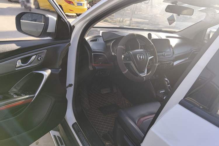 Used Changan CS55 2017 1.5T Automatic Colorful Edition
