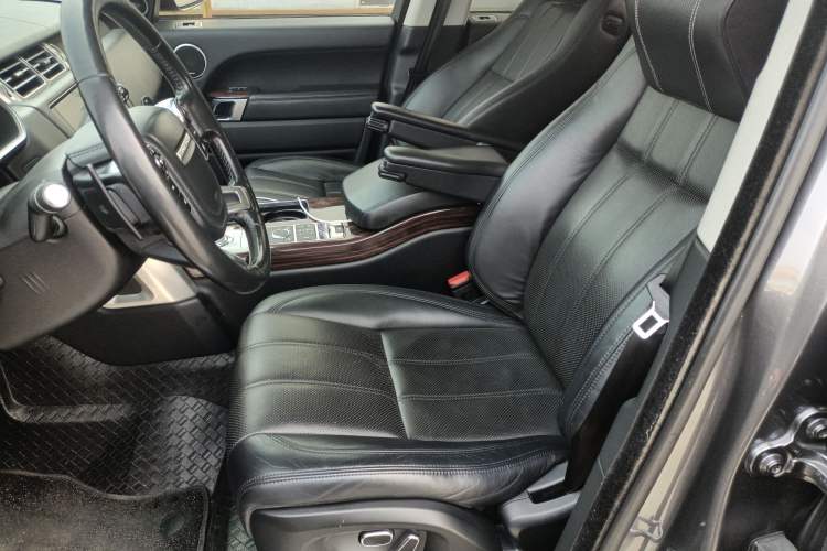 Used Land Rover Range 2015 3.0 SC V6 Vogue Left Front Seat