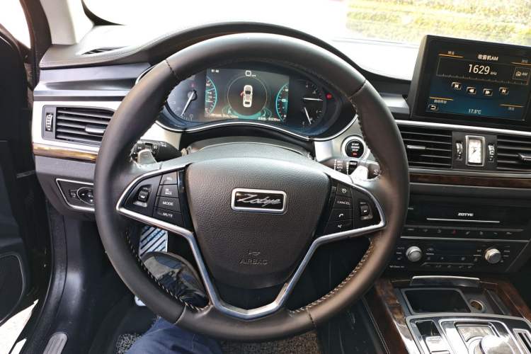 Used Zotye Z700 2018 Z700H 1.8T DCT Luxury Edition