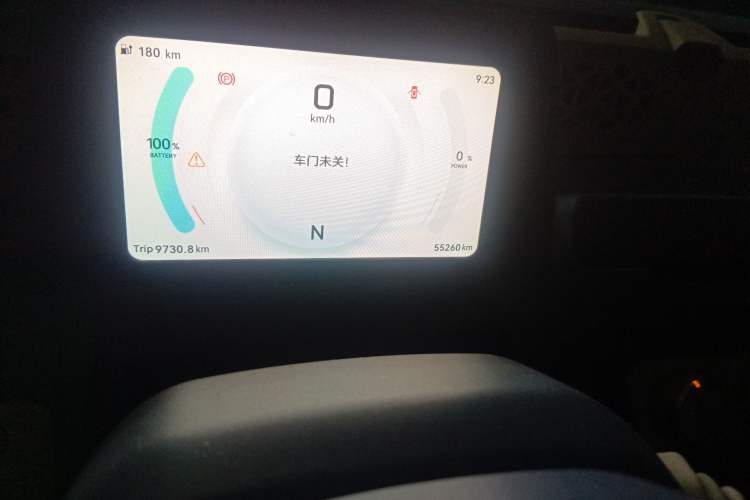 Used Dongfeng Fengon MINIEV 2022 Candy Edition Half-Sugar Odometer Close Up