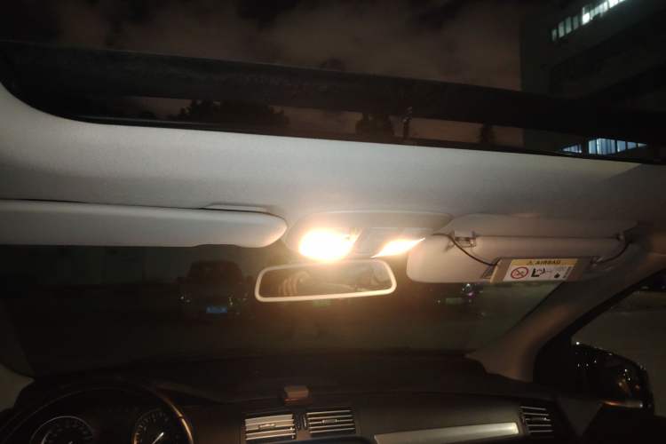 Used Mercedes-Benz R-Class 2014 R 320 4MATIC Business Model
