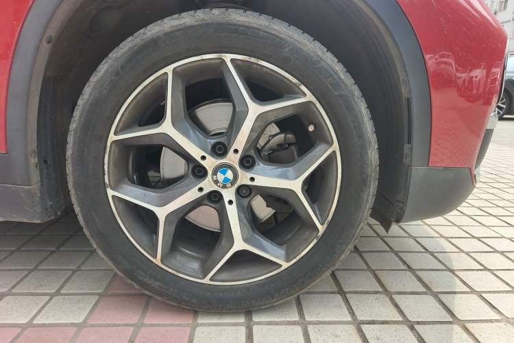 Used BMW X1 2018 sDrive18Li Luxury Model Right Front Wheel Hub