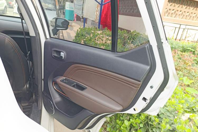 Used AION Trumpchi GE3 2018 530 Internet Enjoyment Version
