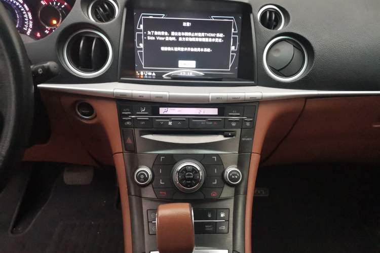 Used Luxgen Great 7 SUV 2011 2.2T Four-Wheel Drive ZhiZun Version