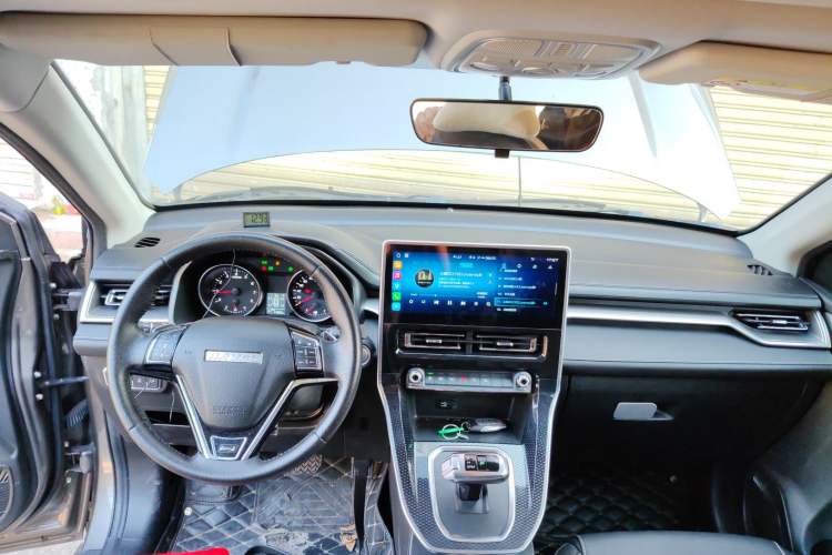 Used Haval M6 2021 PLUS 1.5T DCT Prestige Smart Connectivity Model
