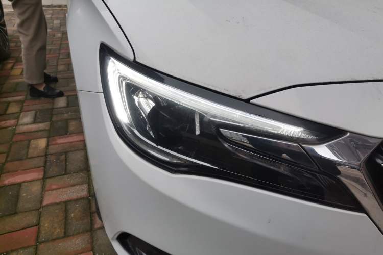 Used Buick GL6 2019 18T 6-Seater Connected Luxury Version China VI Standard