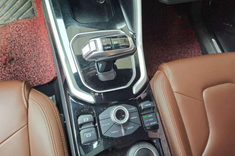 Used Haval H6 2017 Blue Label 2.0T Automatic Two-Wheel Drive Smart Edition Gear Lever