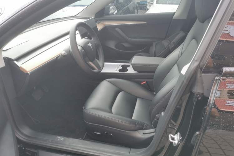 Used Tesla Model 3 2022 Rear-Wheel-Drive Version