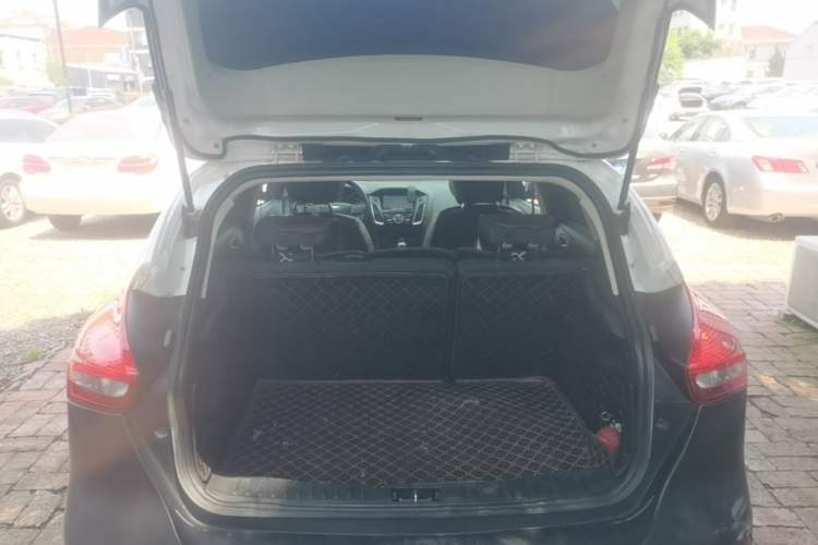 Used Ford Focus 2018 Hatchback Classic 1.6L Manual Comfort Plus SmartDrive Edition