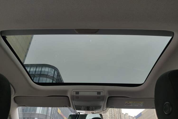 Used Volkswagen Golf 2019 200TSI DSG Comfort & Ambition Edition China VI Standard Headliner