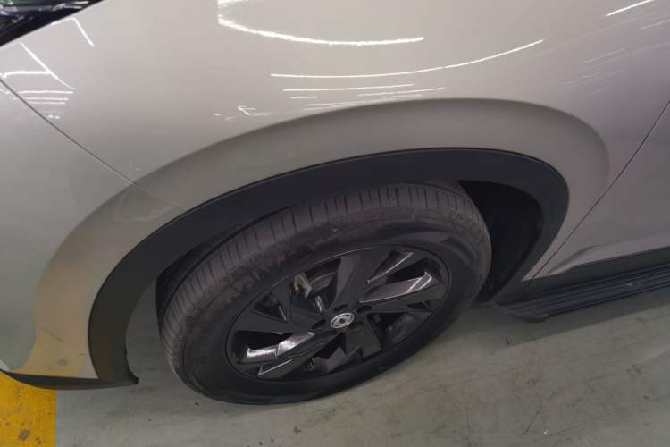 Used Dongfeng Aeolus L7 New Energy 2024 518 Pro Left Front Wheel Hub