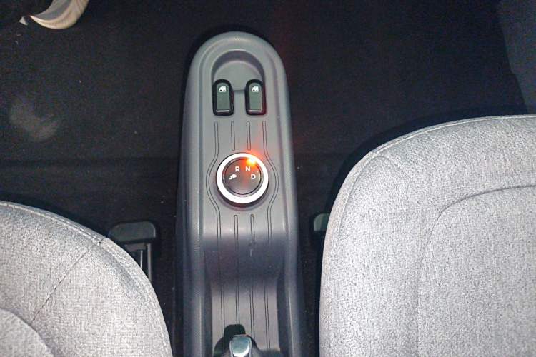 Used Wuling Hongguang MINIEV 2021 Macaron Premium Model – Lithium Iron Phosphate
