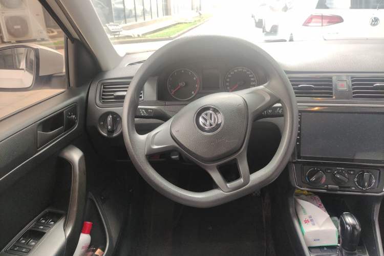 Used Volkswagen Santana 2019 1.5L Automatic Fashion Edition China VI Steering Wheel