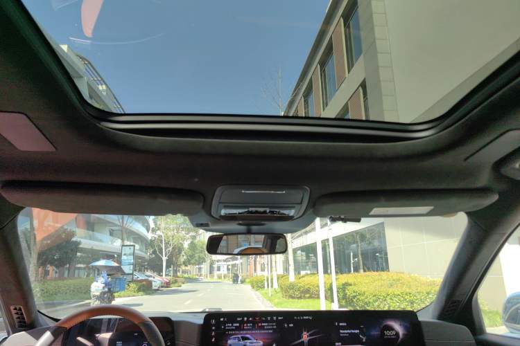 Used Lincoln Aviator 2024 3.0T V6 Four-Wheel Drive Presidential Edition Six Seats Headliner