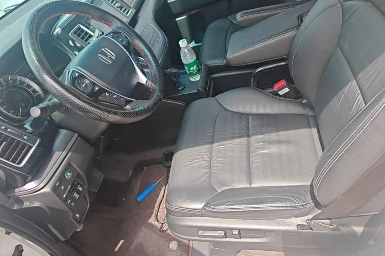 Used Honda Elysion 2016 2.4L Luxury Edition
