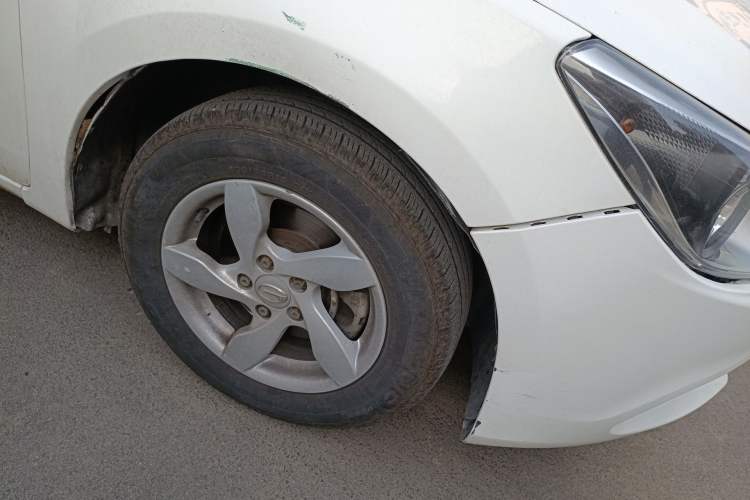 Used GAC Trumpchi GA3 2013 1.6L Manual Elite Edition Right Front Wheel Hub